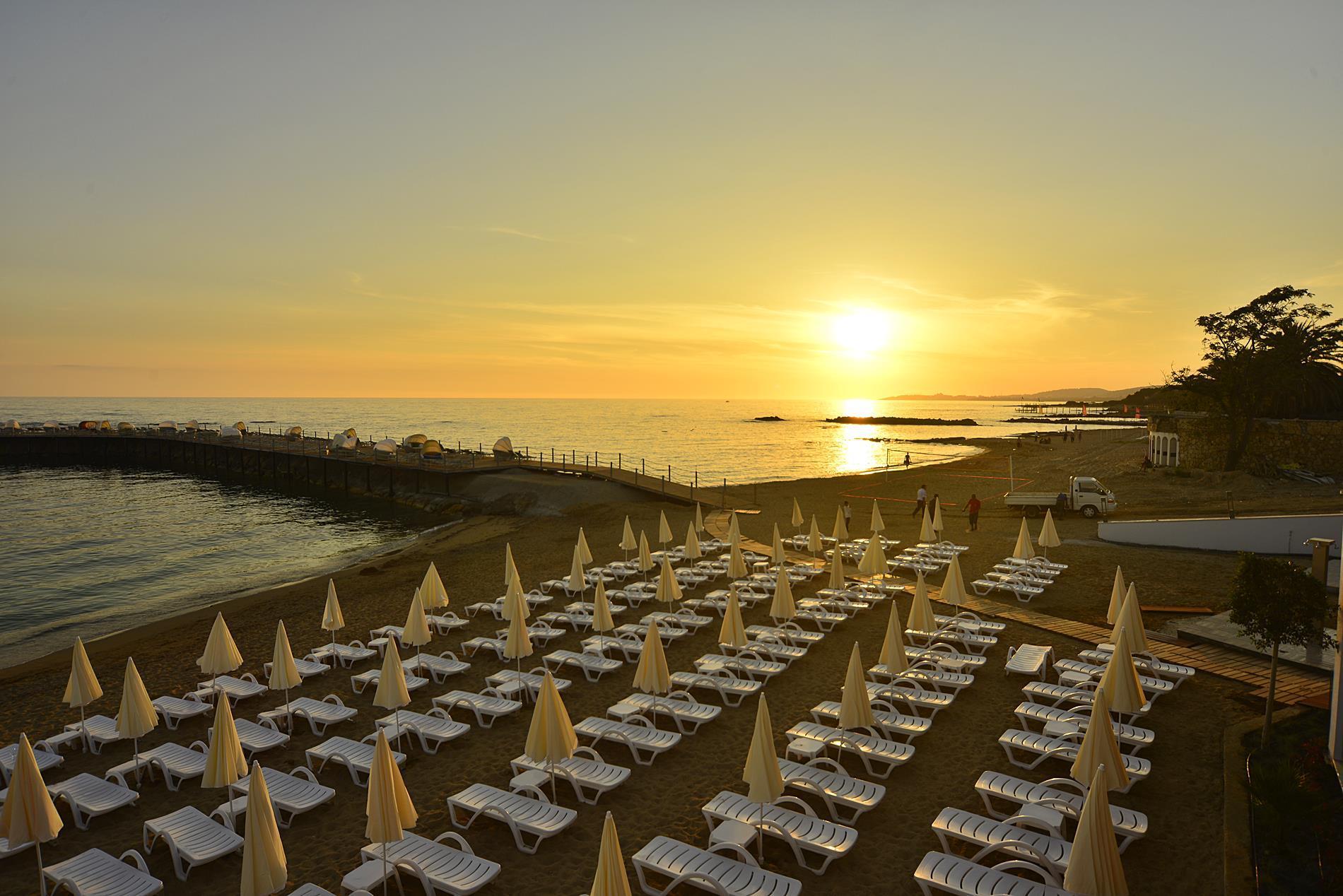 Azura Deluxe Resort & Spa Avsallar Exterior foto