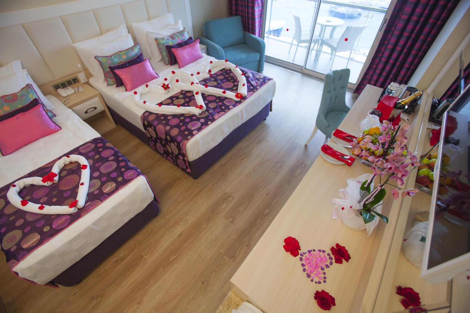 Azura Deluxe Resort & Spa Avsallar Habitación foto