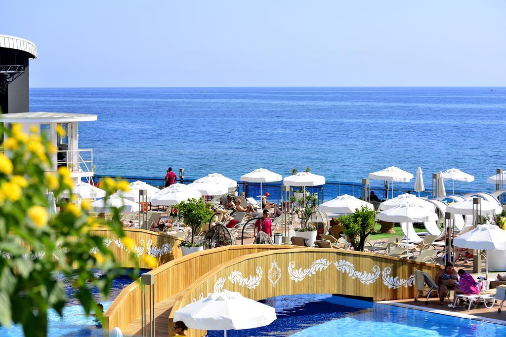 Azura Deluxe Resort & Spa Avsallar Exterior foto